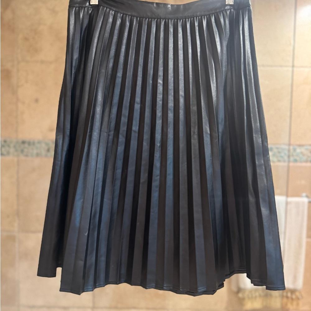 Monteau Black Midi Pleated Skirt for Work